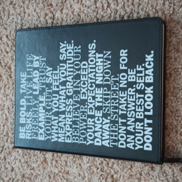 notebook - Picture 1 of 4